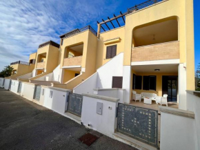 Yellow Beachfront house 60 m by Salento Prime